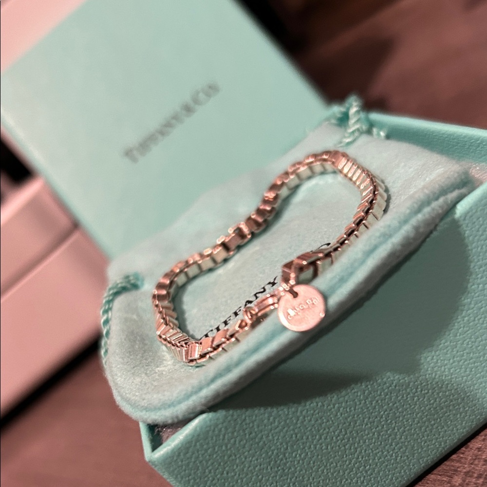 Authentic Tiffany & Co. Venetian Link Bracelet Sterling Silver 925 - Picture 3 of 6